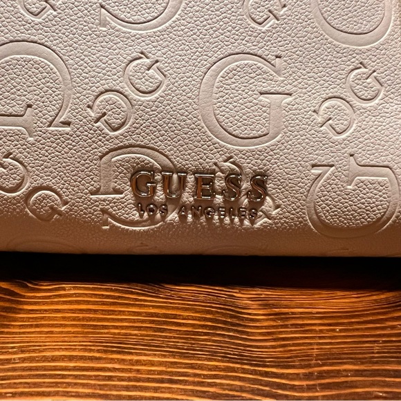 Guesss Oak Park Shoulder Bag Beige‎ Purse - Picture 2 of 14